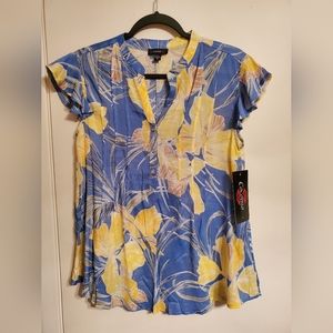 Ladies top - Cocomo - Size M - New with tags